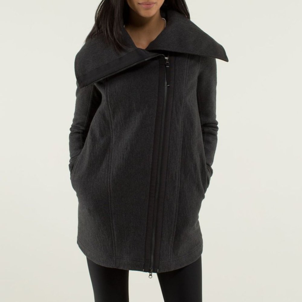 Lululemon Virasana Blanket Wrap Jacket Size 12